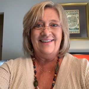 Meet your Posher, Becky